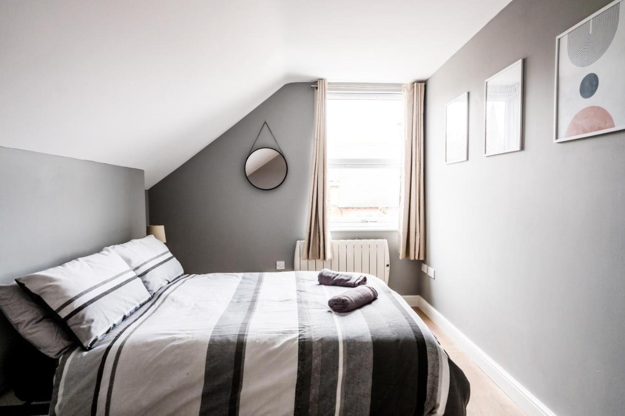 Harrow Road Central+parking Holiday home *